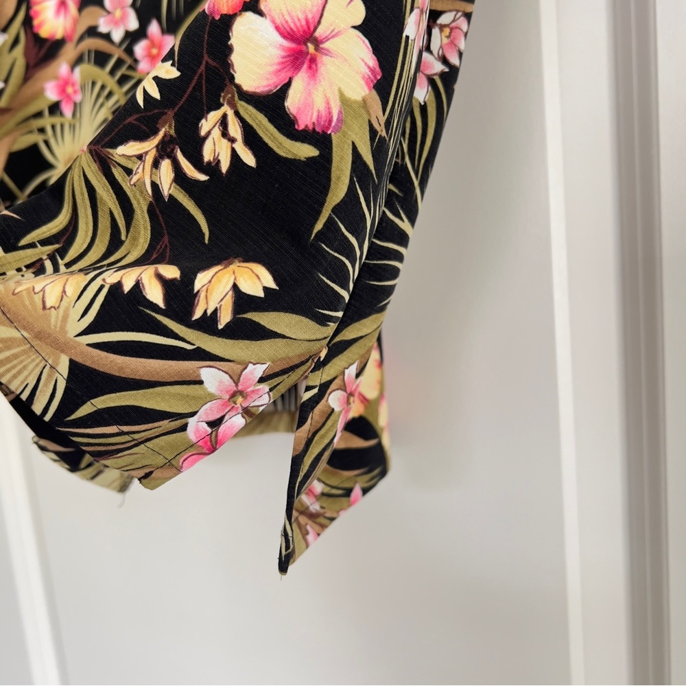 Sag Harbor Hawaiian Pink Pistachio Floral Button-… - image 4